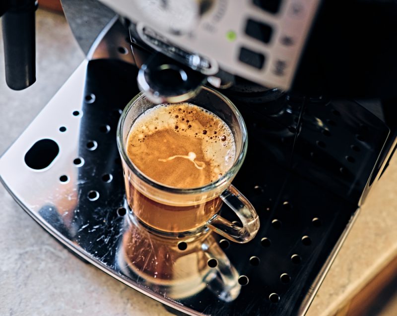 חנויות למכונות קפה: מוזמנים להכיר את חנות קפה פלוס בהרצליה (צילום: By FXQuadro, shutterstock)