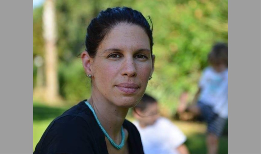 שרון מיכאלי רמון, מנהלת תיכון בגין, צילום דרור מילר, באדיבות דוברות העירייה
